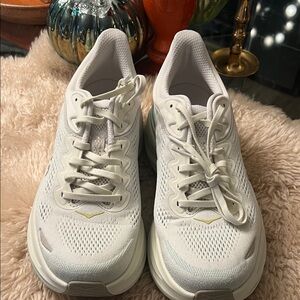 New Women's hoka Bondi